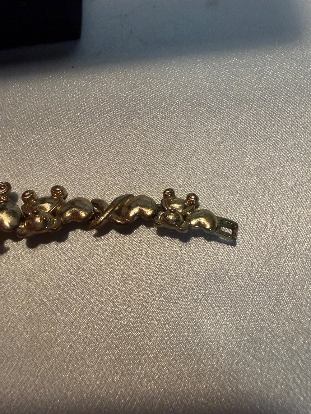 Source Unknown Gold-tone LOVE Heart Rhinestone Bracelet